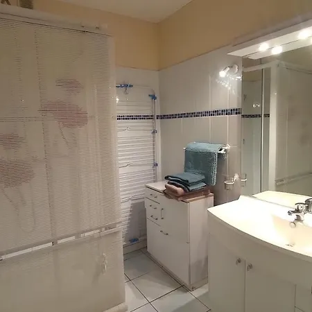 T2 Full Centre At 7 Min From The Apartment *